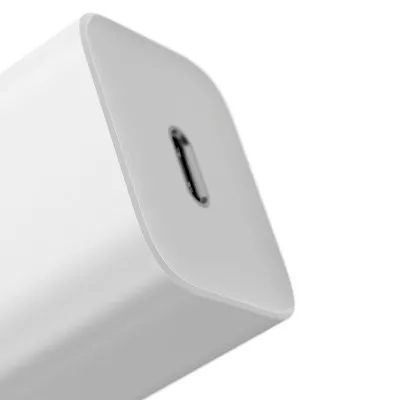 МЗП Baseus Super Silicone Quick Charger 20W (Type-C) + Кабель Type-C to Lightning — Придбати в Україні