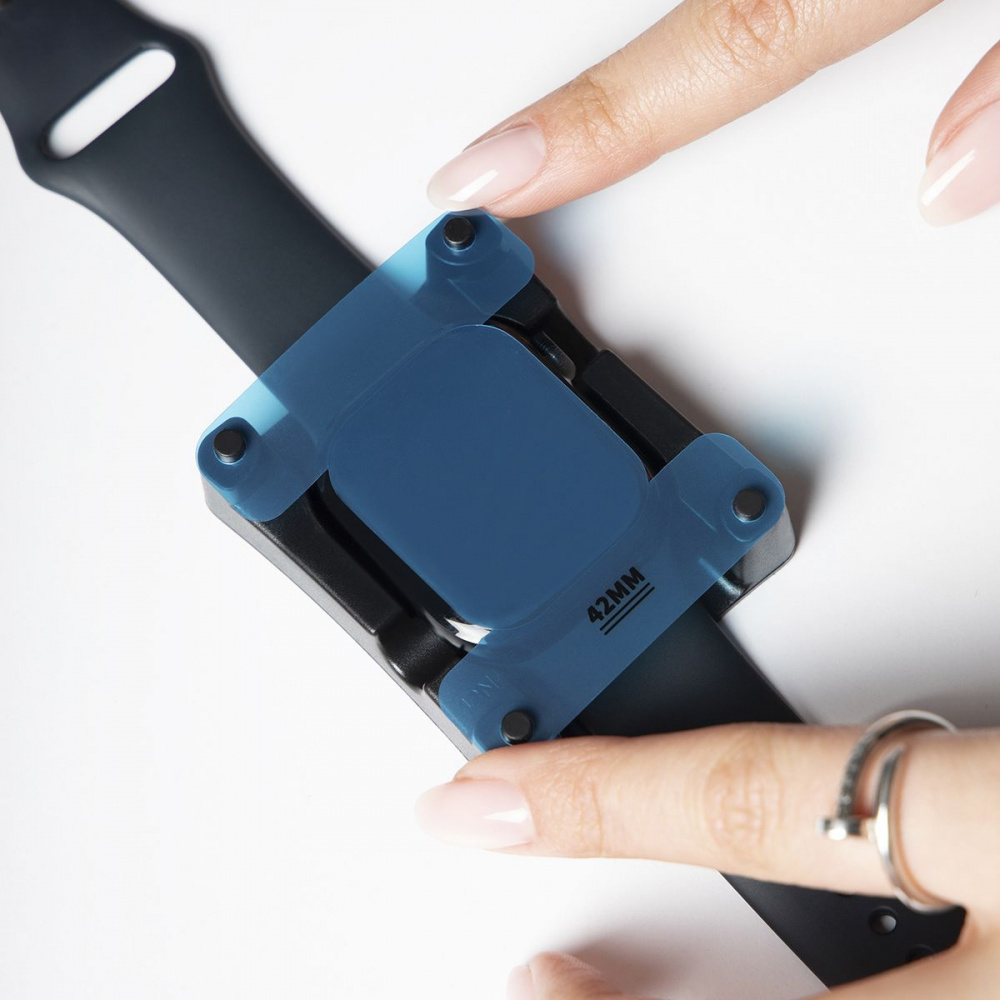 Защитное стекло Proove Achilles Apple Watch Series 4/5/6/SE/SE2 40 mm - фото 10